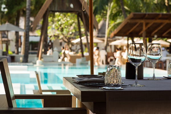 ワンちゃん連れOKのテラスあり！